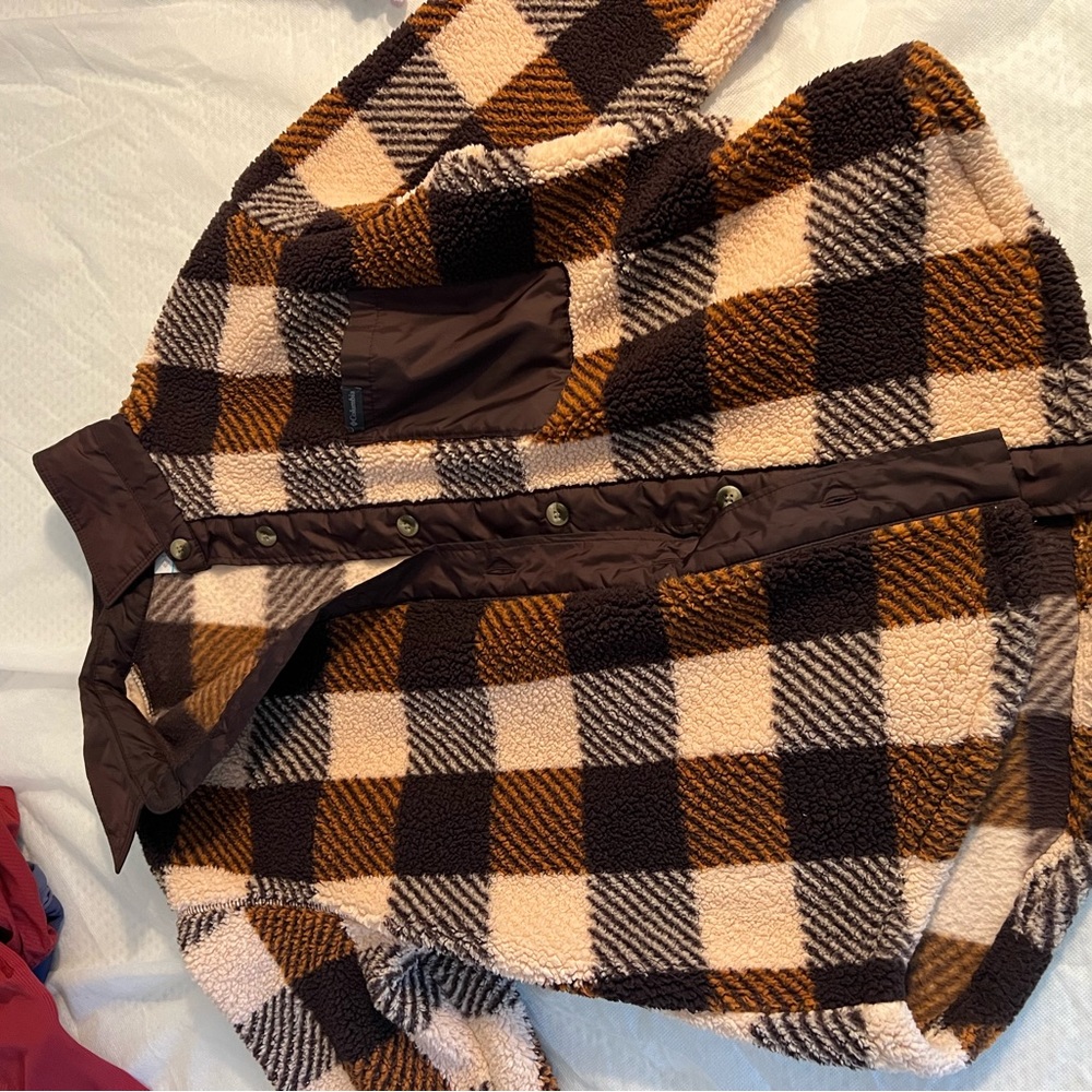 Columbia Sweater - Picture 3 of 3
